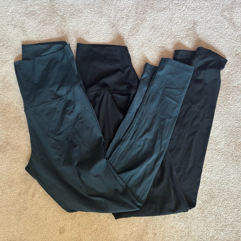 Latched Mama leggings bundle (size large)